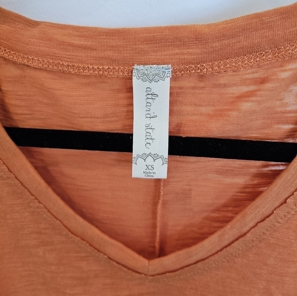 Altar'd State Burnout Orange V Neck Sleeveless Tank Top Size XS NWOT - Picture 3 of 6